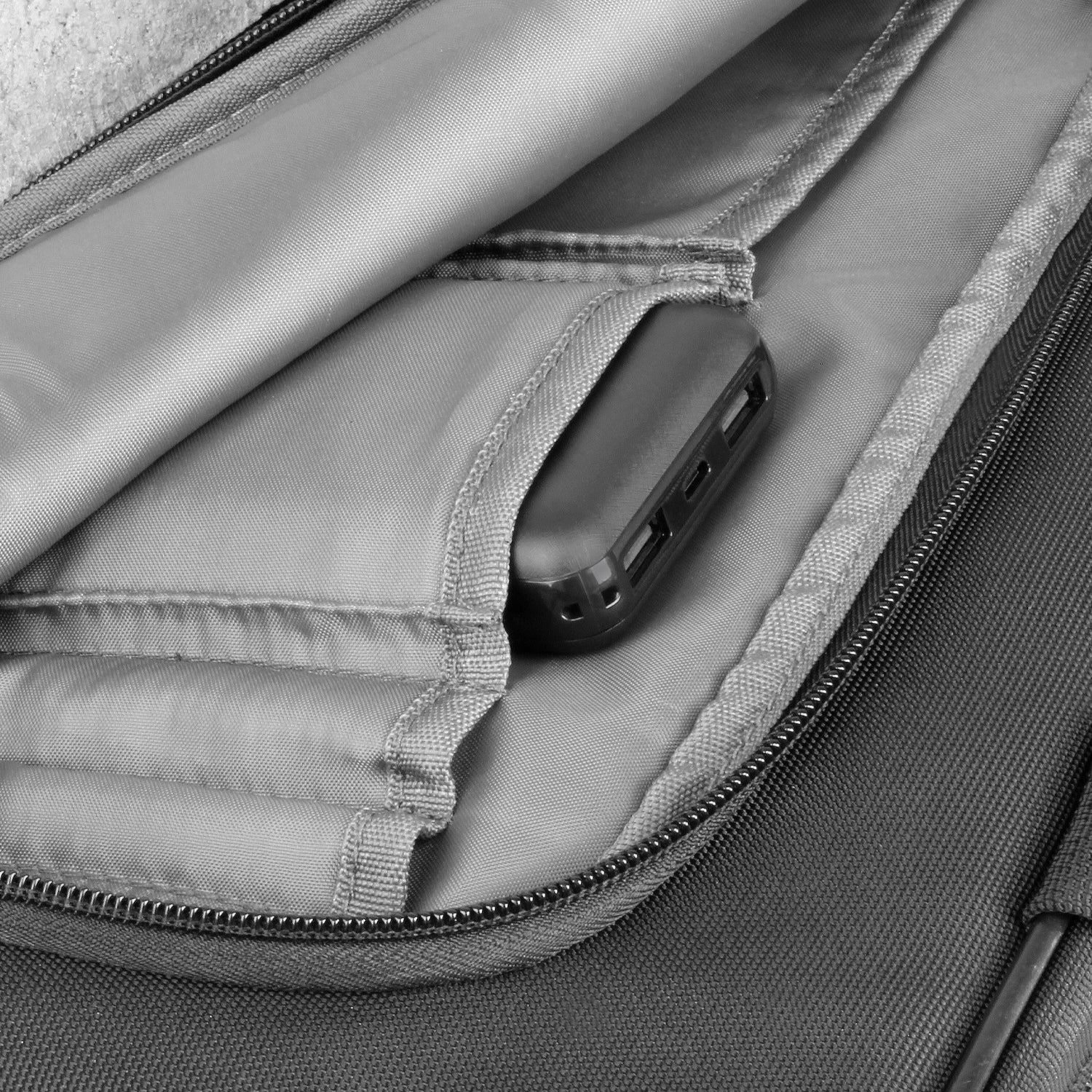 10,000 mAh Portable Battery Charger